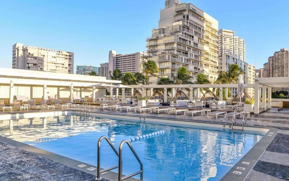 Ala Moana Hotel _ Ocean View With Balcony Гонолулу Экстерьер фото